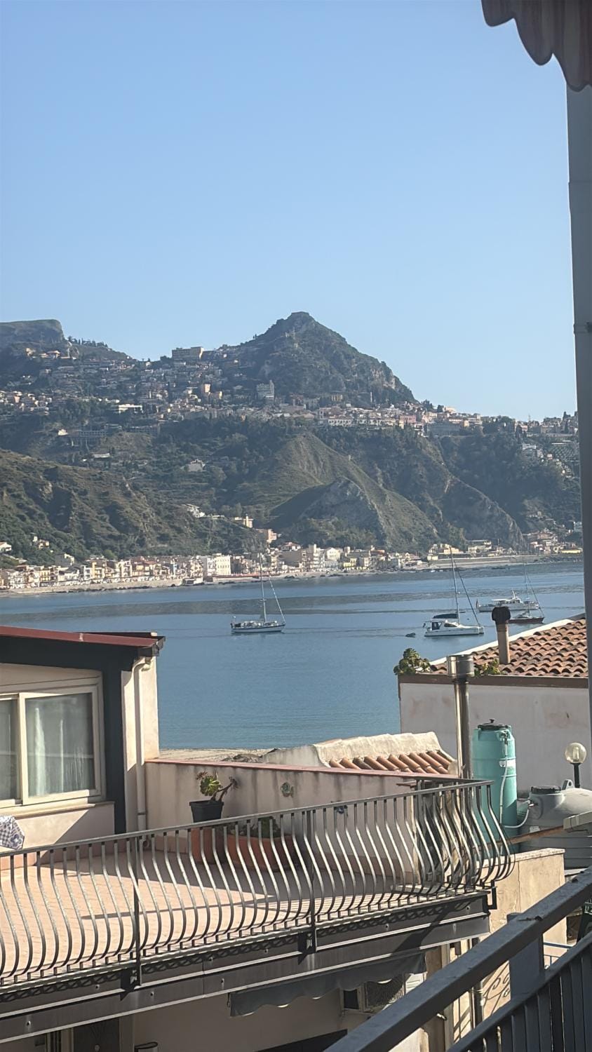 c'est la vie giardini Apartment in Naxos