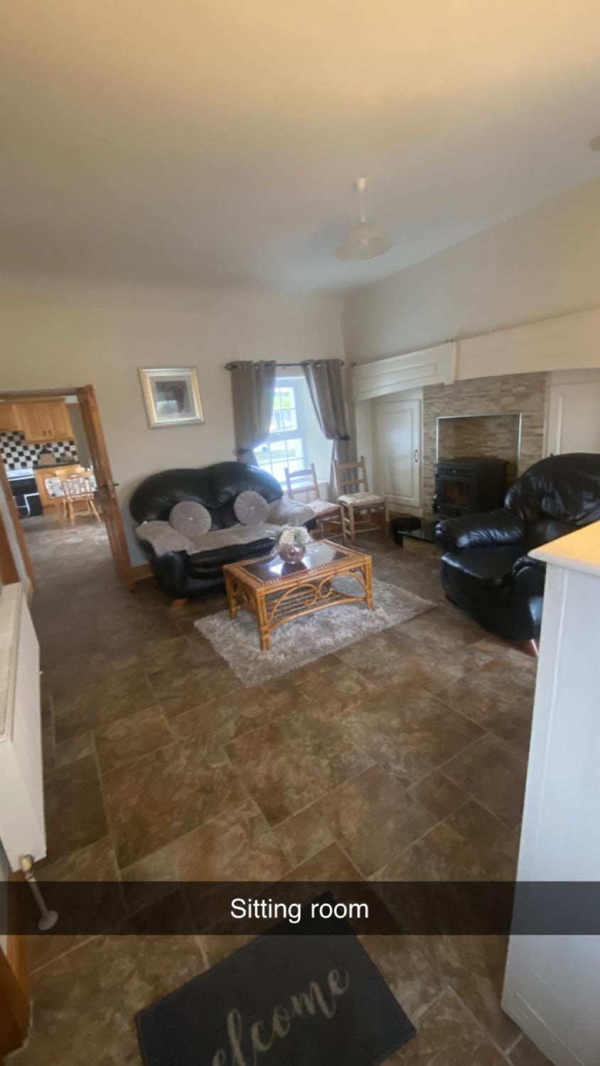 Cheerful 3 bedroom country farm house Apartment in County Limerick