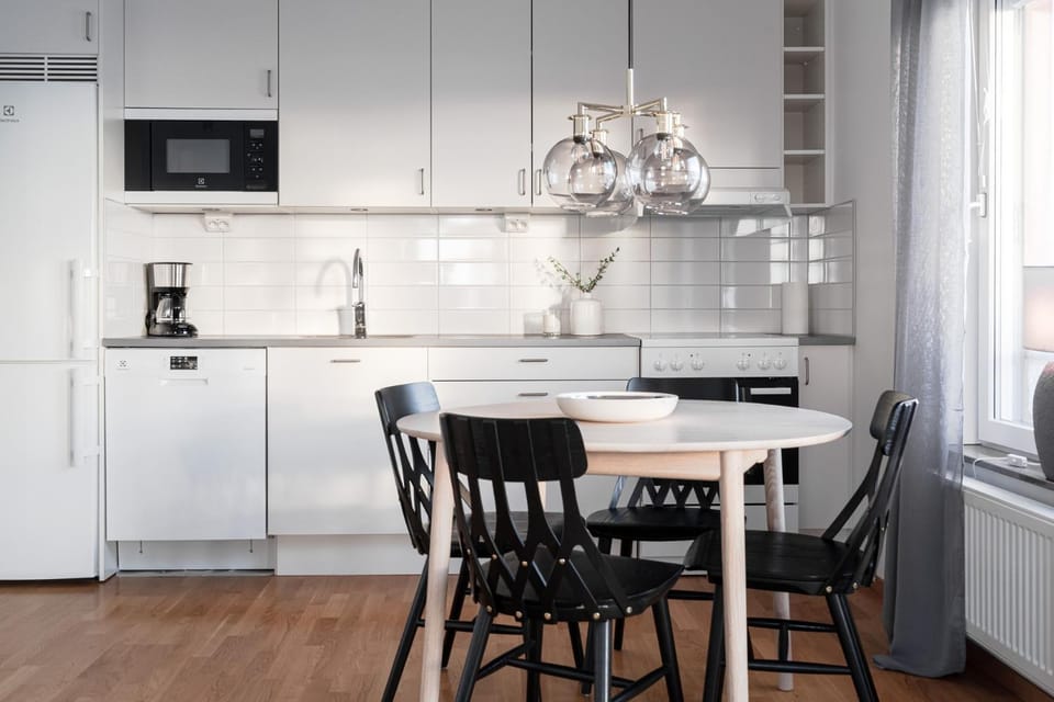 Kitchen or kitchenette, Dining area, minibar, pet friendly, stove