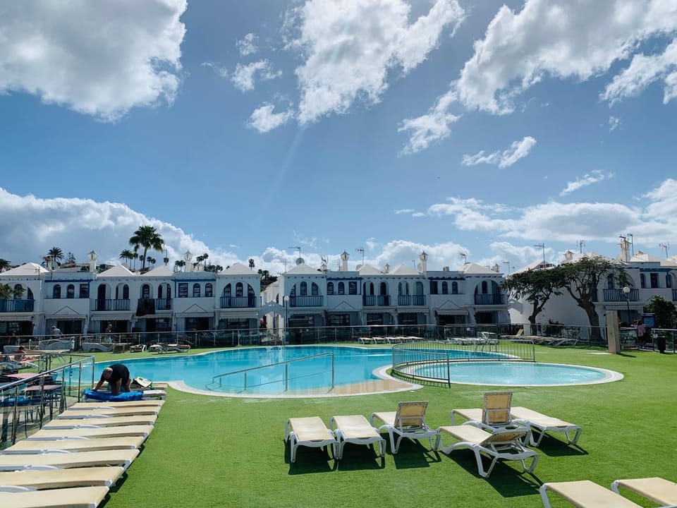 Pool view, Swimming pool