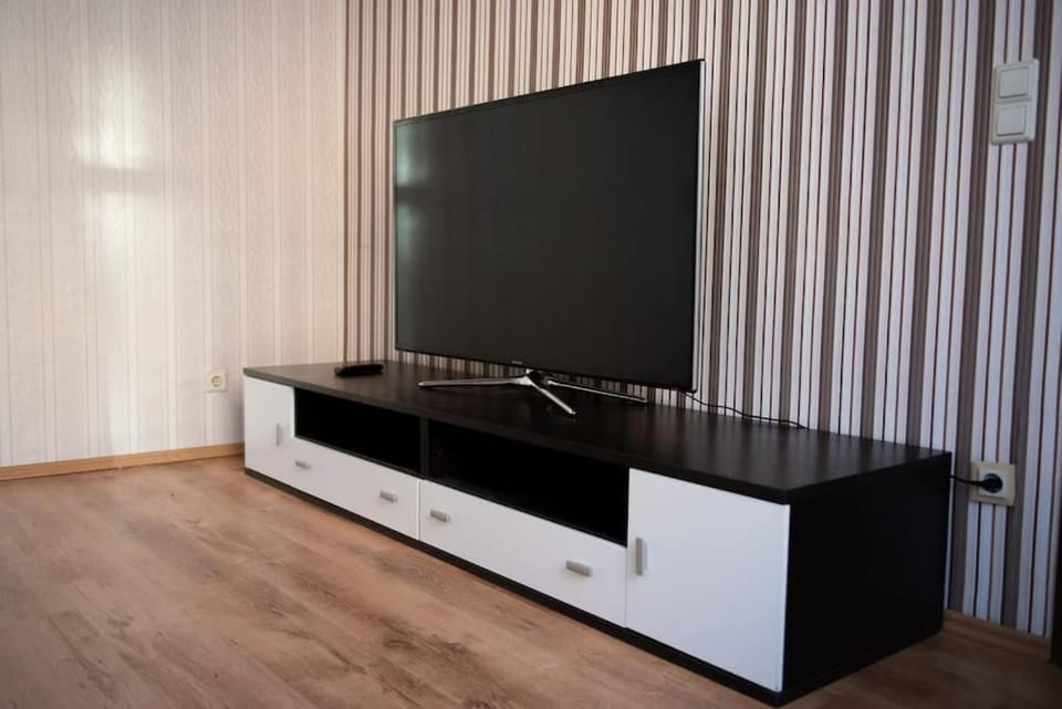 Communal lounge/ TV room, TV and multimedia, Evening entertainment