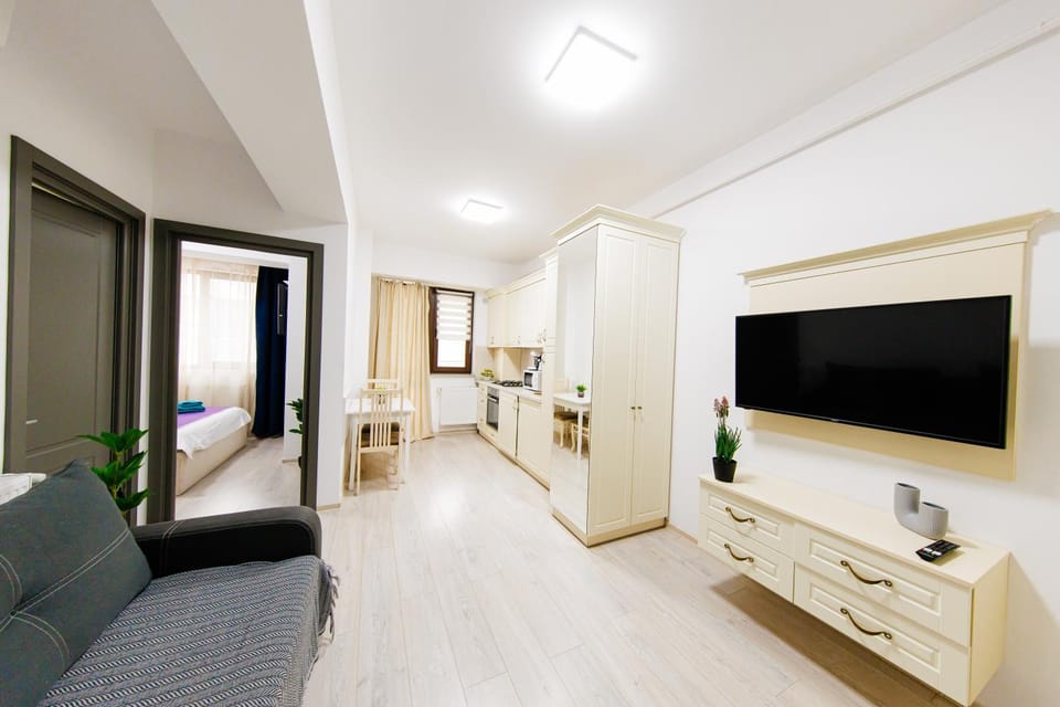 Communal lounge/ TV room, TV and multimedia, Living room, Photo of the whole room, Seating area, Evening entertainment