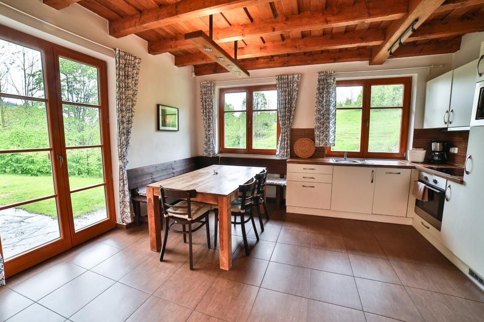 Kitchen or kitchenette, Dining area, Garden view
