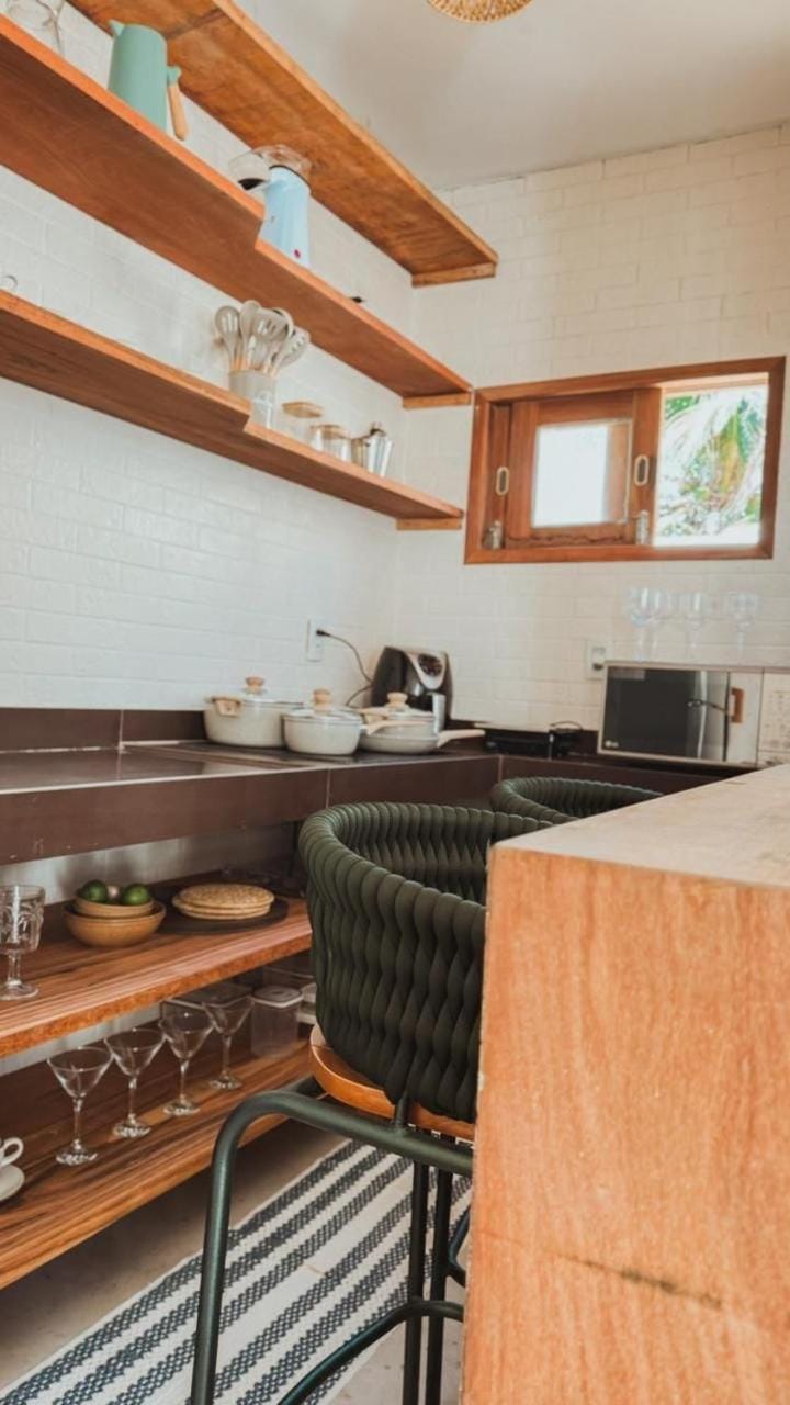 Kitchen or kitchenette, minibar