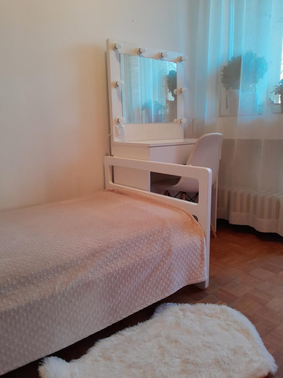 Cosy single room with balcony in top location Vacation rental in Sarajevo