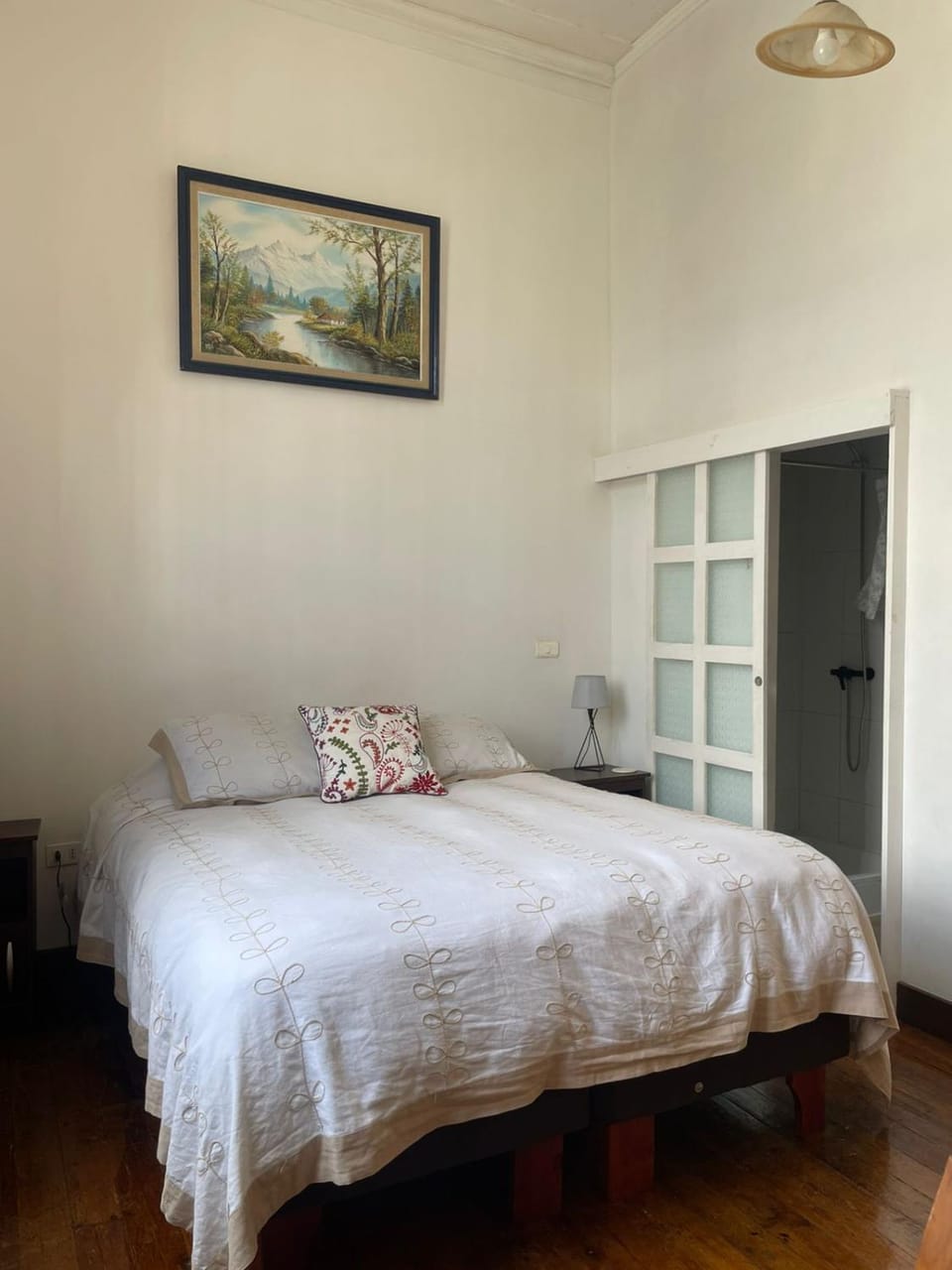 Hostal Ekeka House Bed and Breakfast in Valparaiso