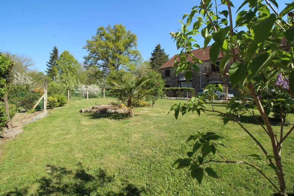 Champblanc House in Nouvelle-Aquitaine