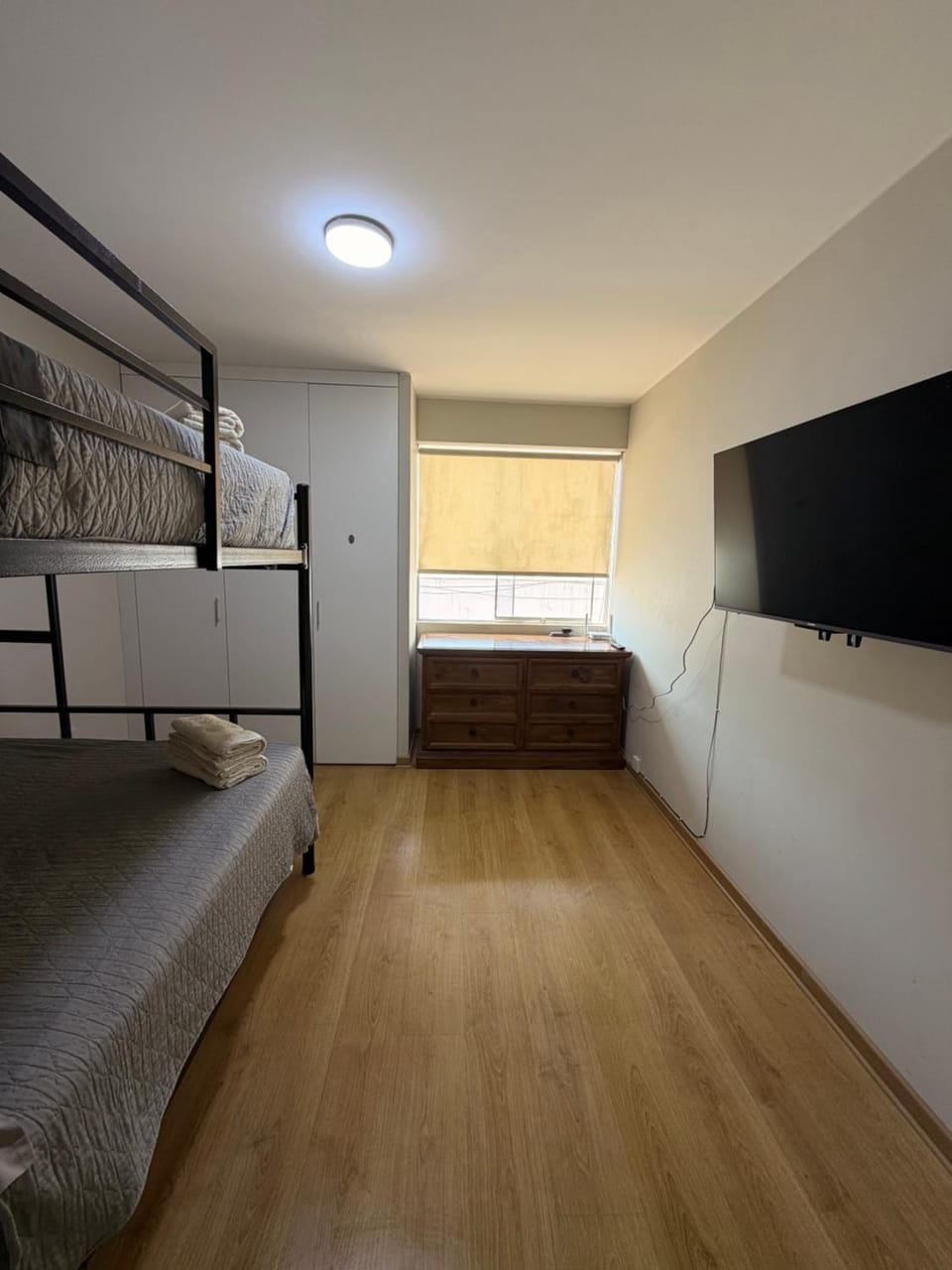 Bed, TV and multimedia, Photo of the whole room, Bedroom, bunk bed