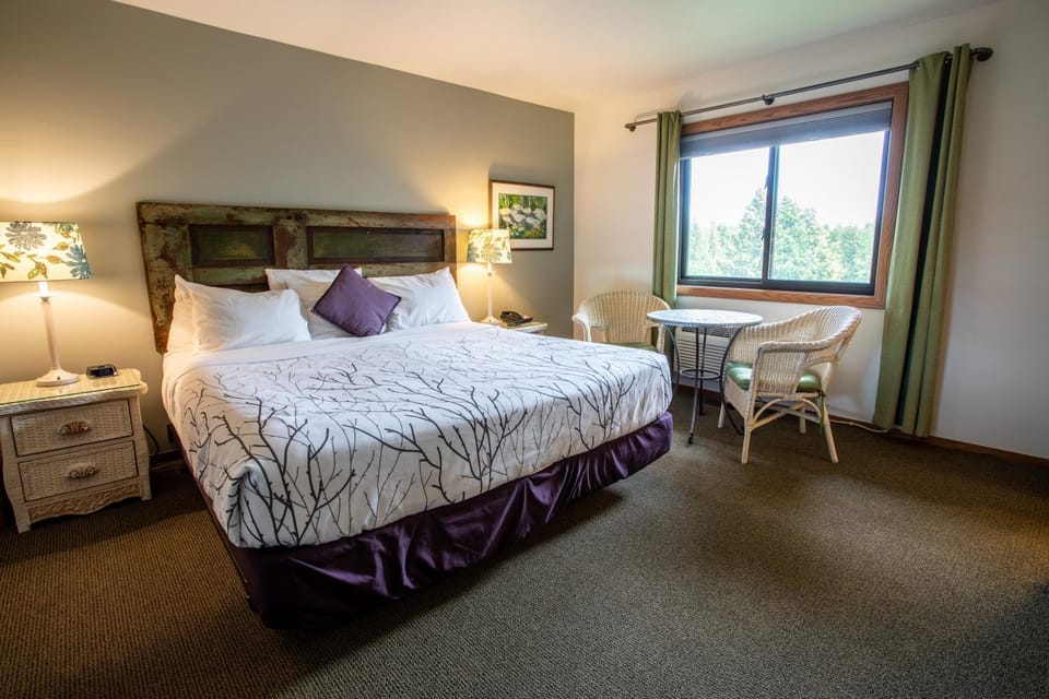 Open Hearth Lodge Hotel in Sister Bay