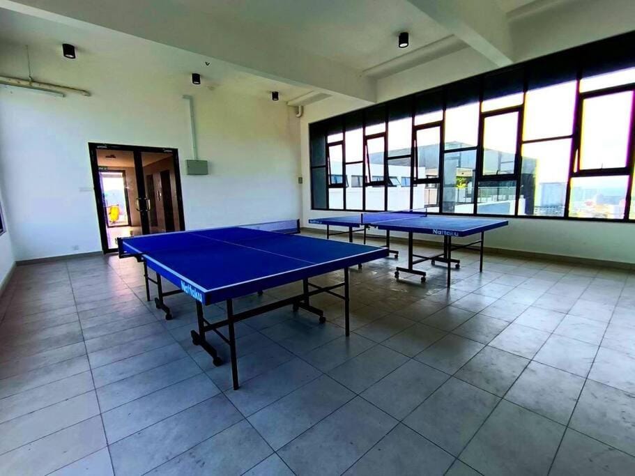 Table tennis