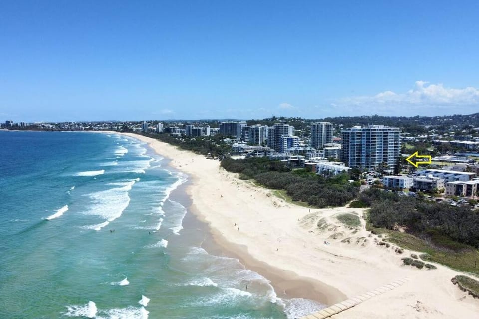 Stylish Tasteful Maroochy Escape Apartment in Maroochydore