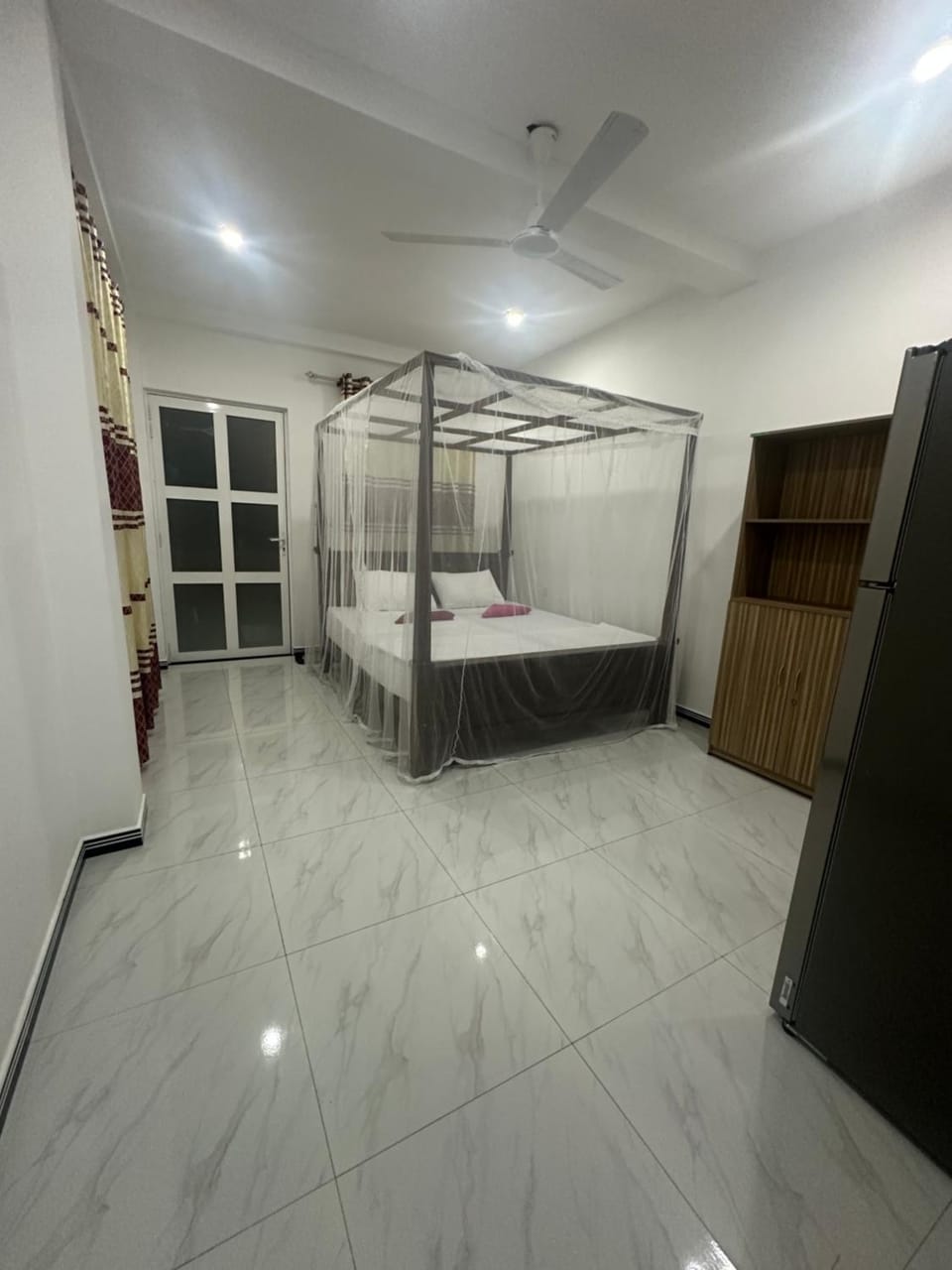 Mirissa Diamond Beach Villa Bed and Breakfast in Kamburugamuwa