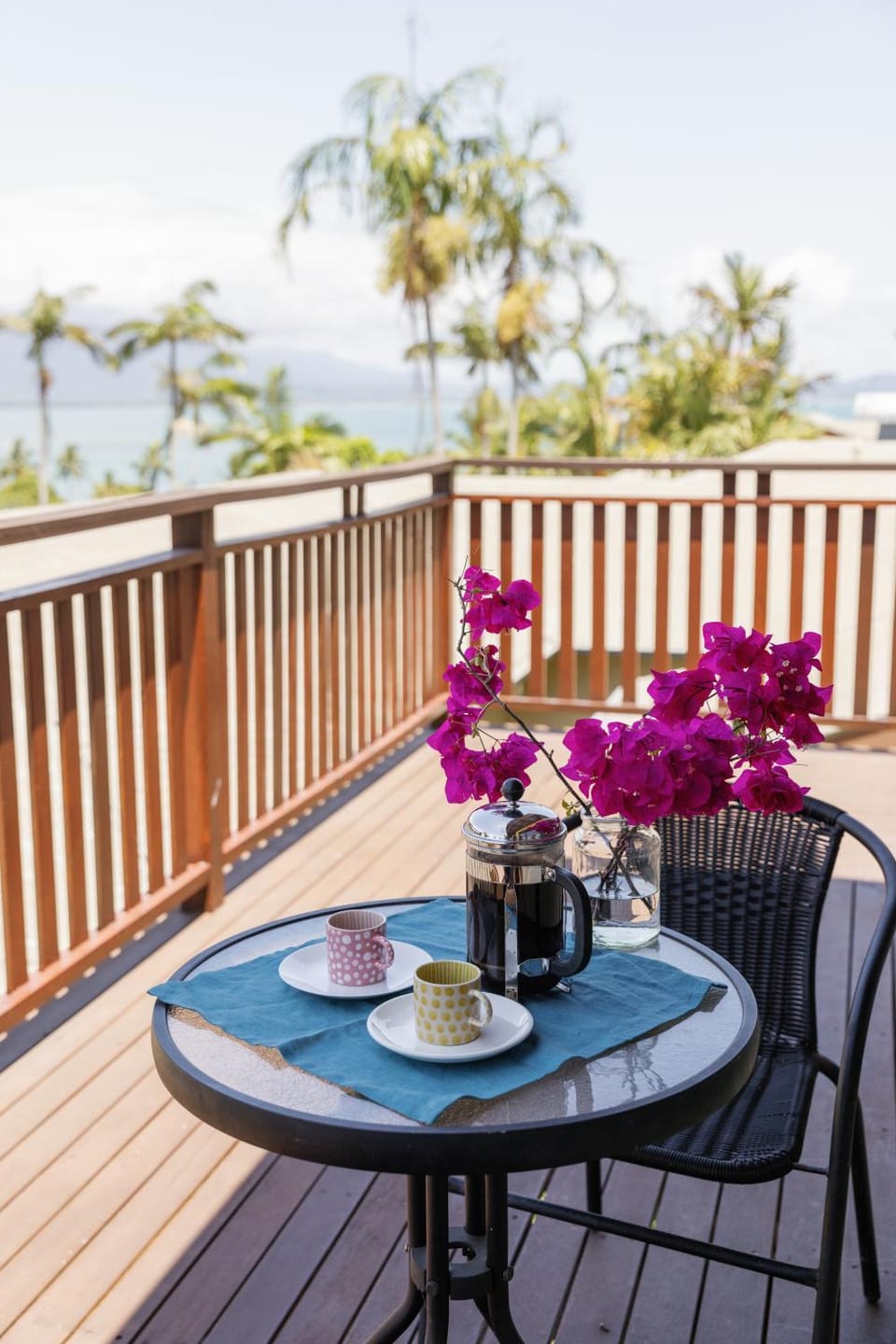 Patio, Day, Natural landscape, Coffee/tea facilities, View (from property/room), Balcony/Terrace, Dining area, Sea view