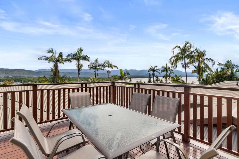 Vistas at The Point Apartment in Port Douglas