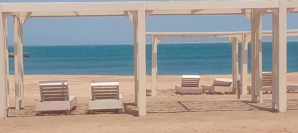 Hotel Room in Princess Resort With Beach Acces & Free Wi-fi I Near Air port Apartment in Hurghada