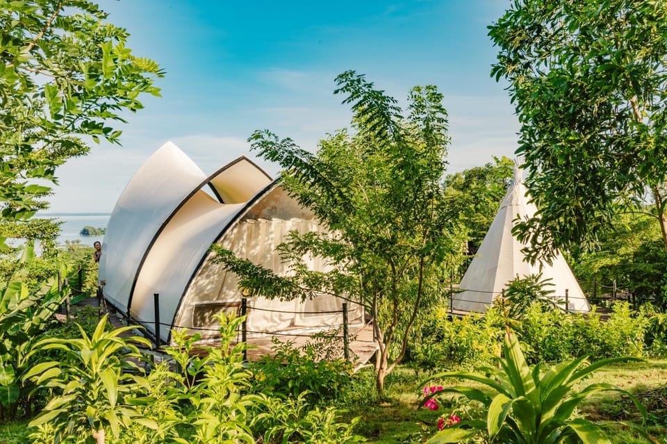 Natural landscape, Garden, View (from property/room), Lake view, Lake view