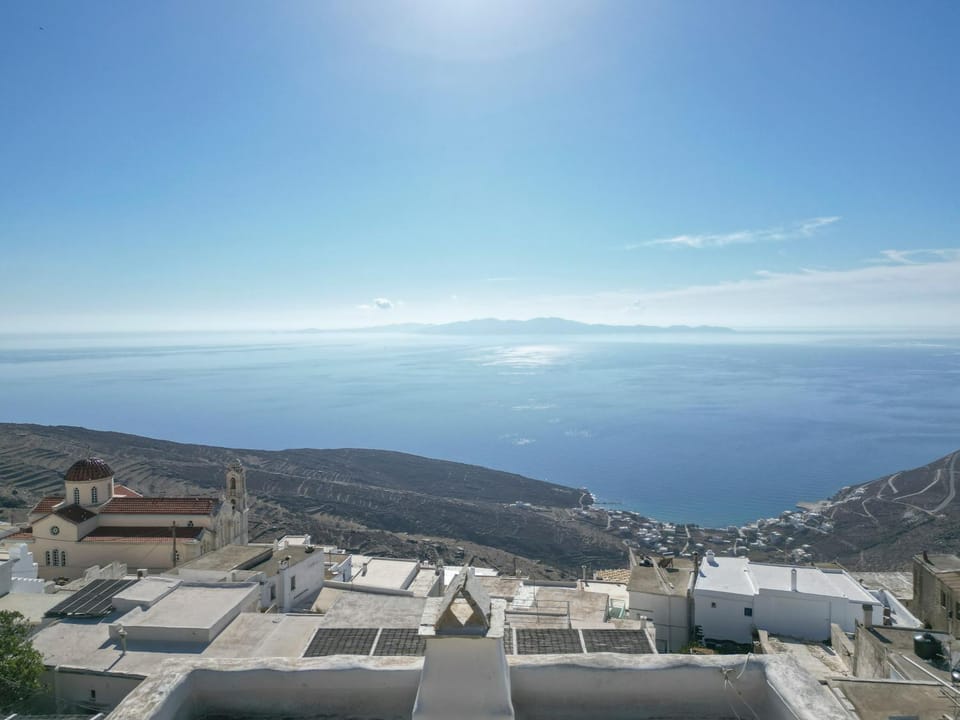 City view, Sea view