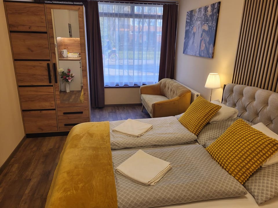 Living room, Bedroom
