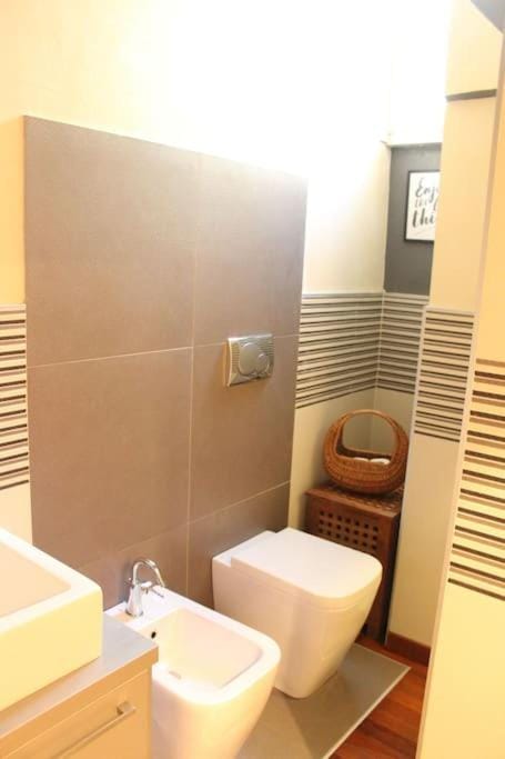 Shower, Toilet, Bathroom, bidet