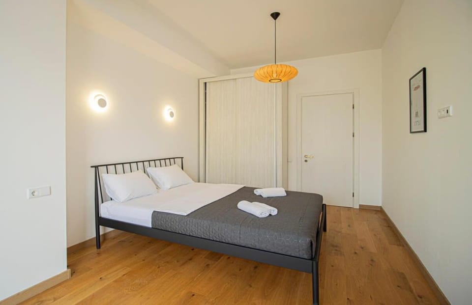 Vake Chic 2BR Comfort Home - By Wehost House in Tbilisi, Georgia
