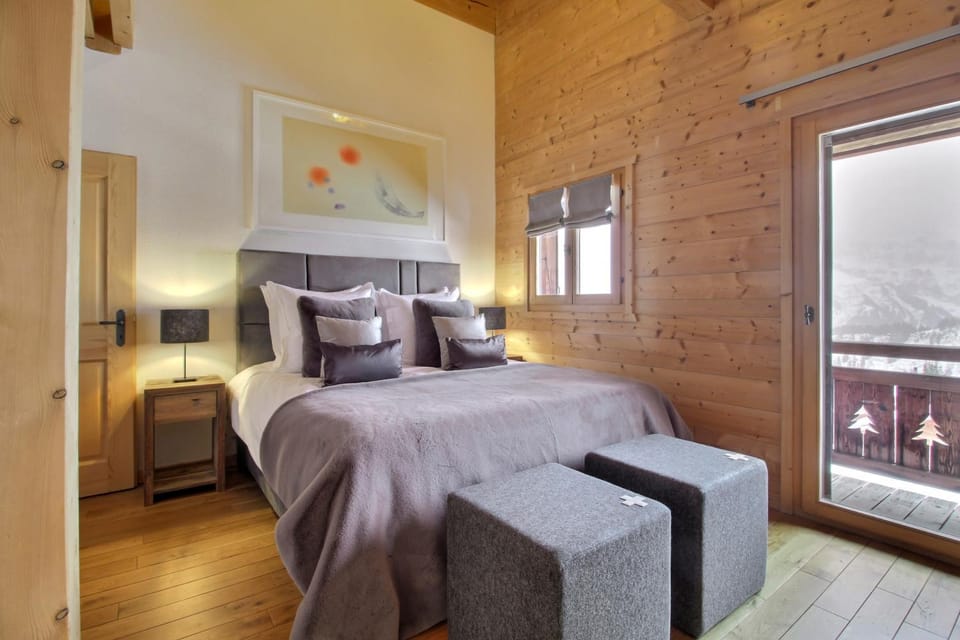 Alpine chic Chalet Jaccuzi Sauna Chalet in Haute-Savoie