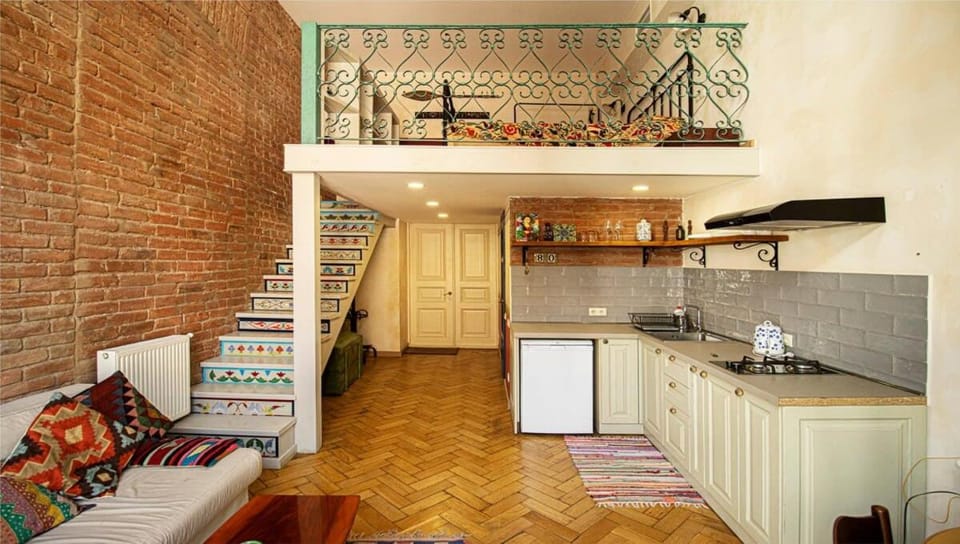 Central Tbilisi Modern 1BR Apt - By Wehost Apartment in Tbilisi, Georgia
