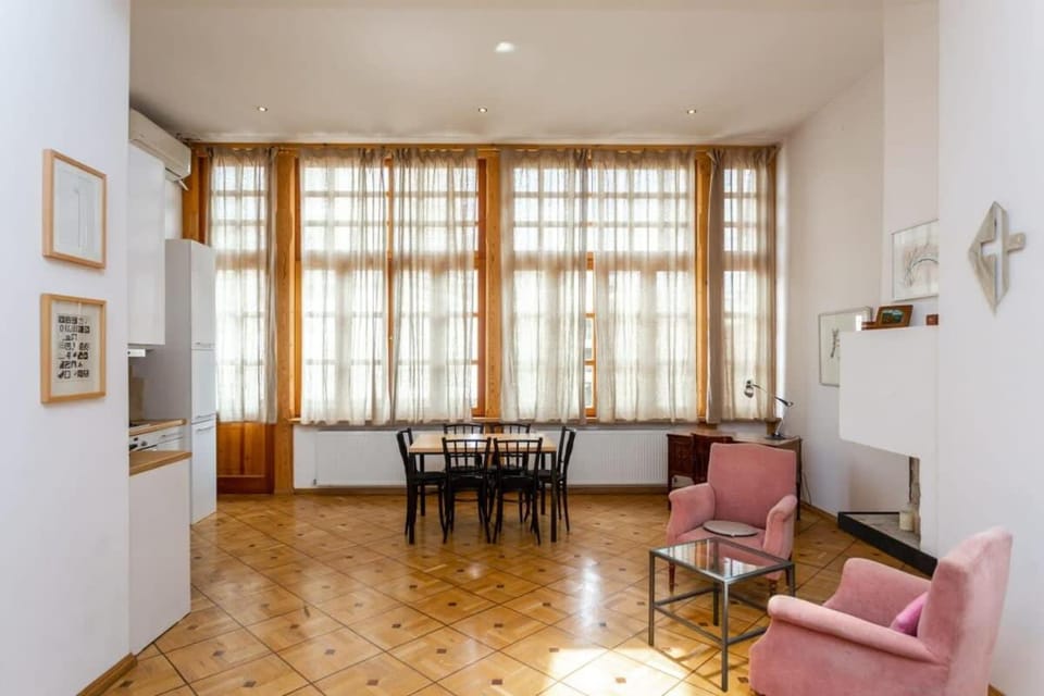 Central Tbilisi Bright 1BR Gem - By Wehost Apartment in Tbilisi, Georgia