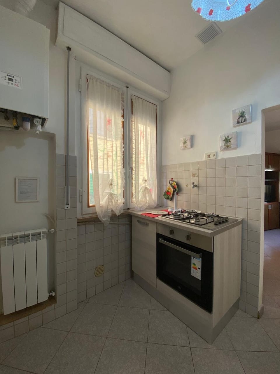 Kitchen or kitchenette, pet friendly, stove