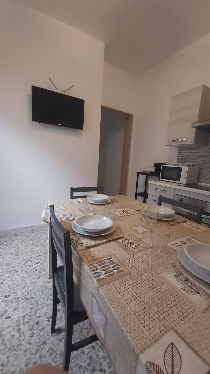 TV and multimedia, Dining area