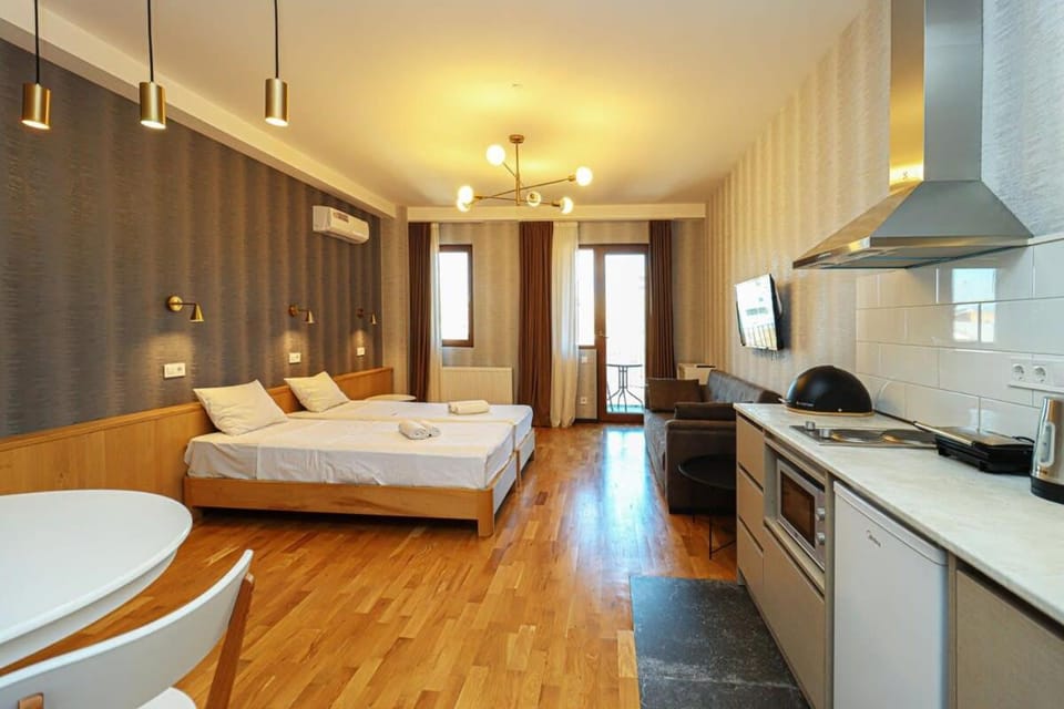 Charming Studio In Old Tbilisi- By Wehost House in Tbilisi, Georgia
