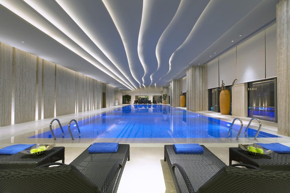 Swimming pool, Swimming pool