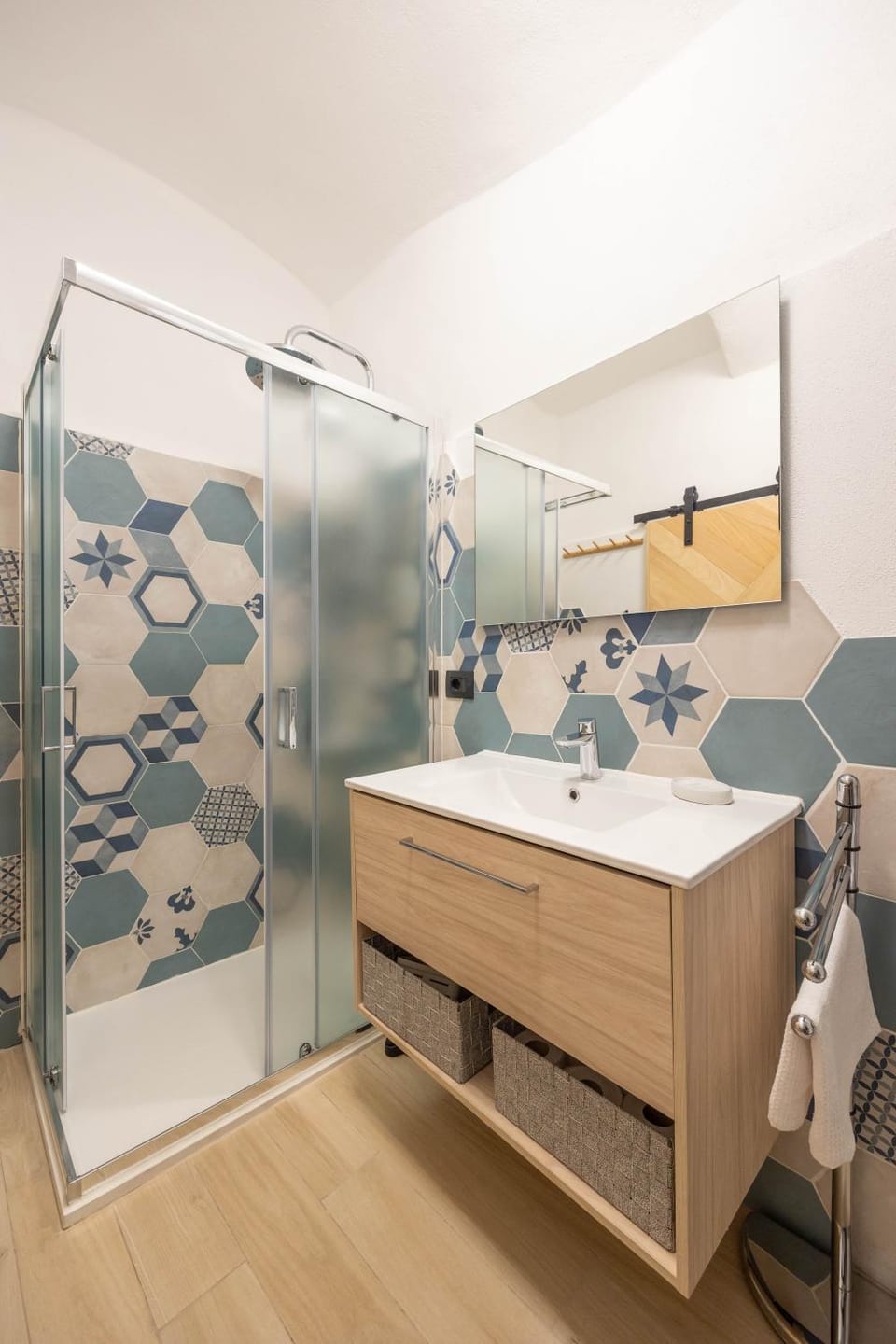 Shower, Bathroom