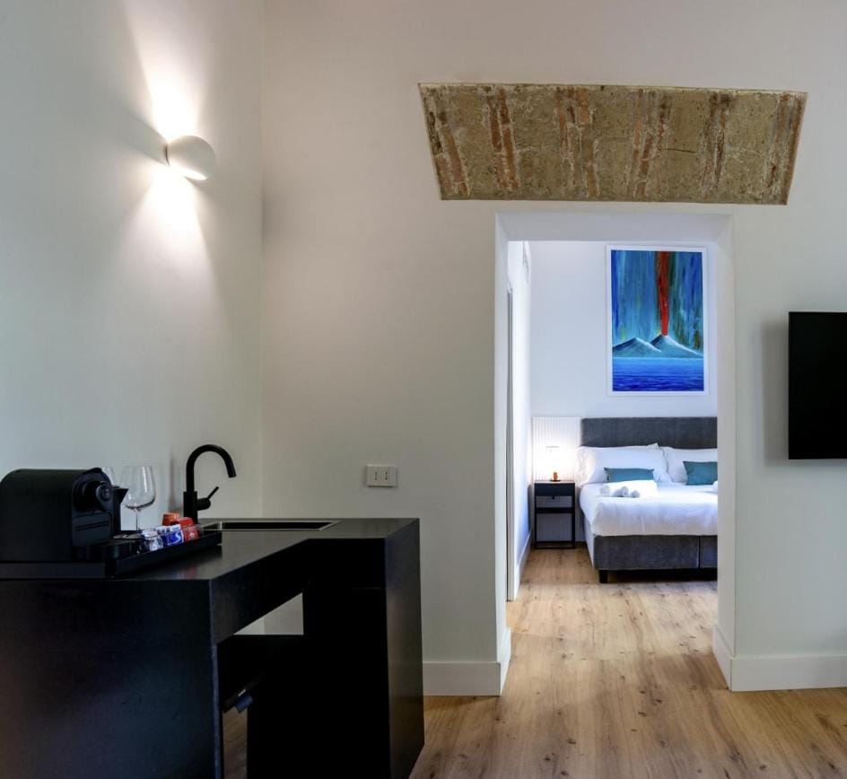 Bed, TV and multimedia, Bedroom, minibar