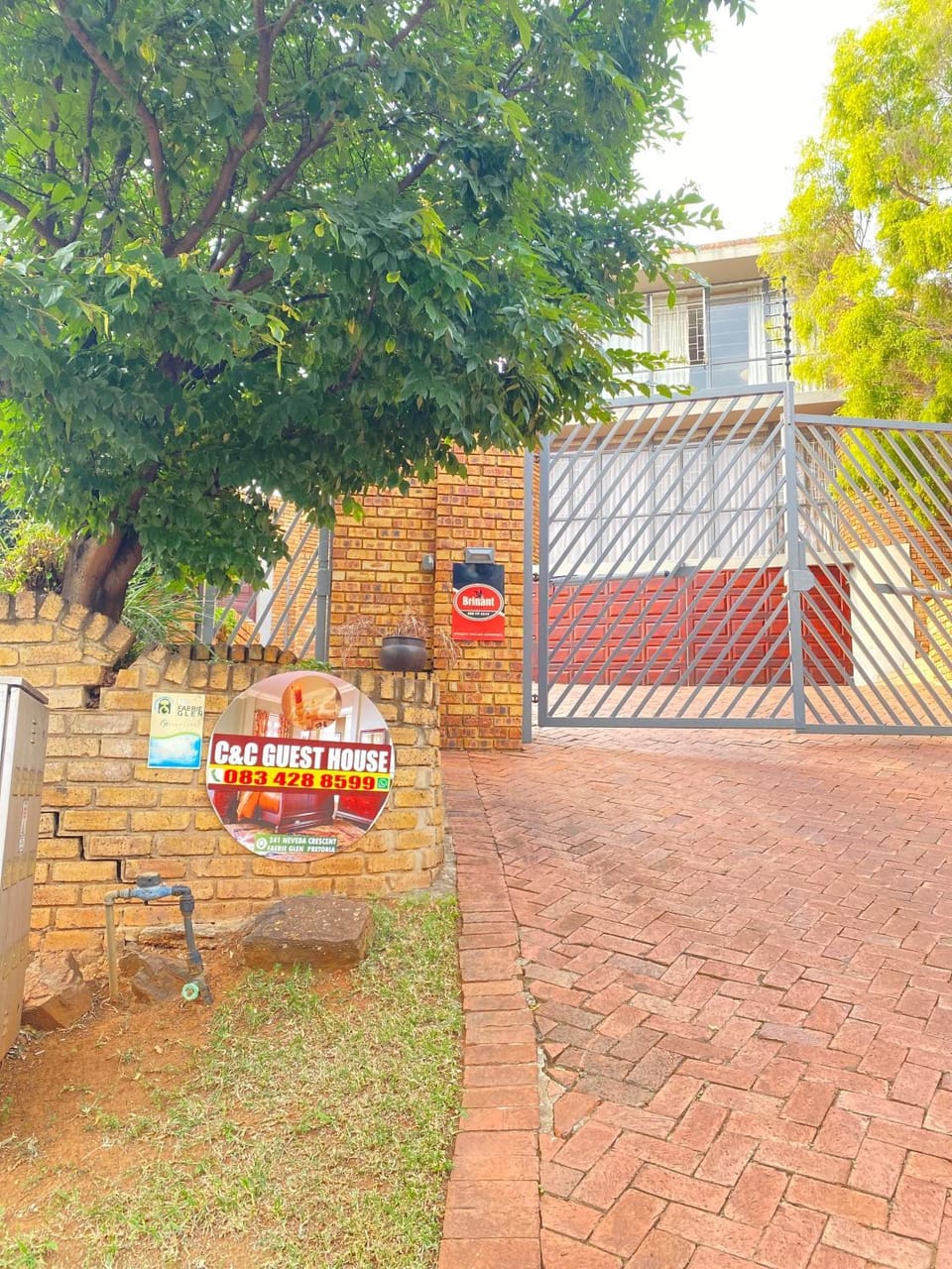 C and C GUEST HOUSE/ BED AND BREAKFAST Bed and Breakfast in Pretoria