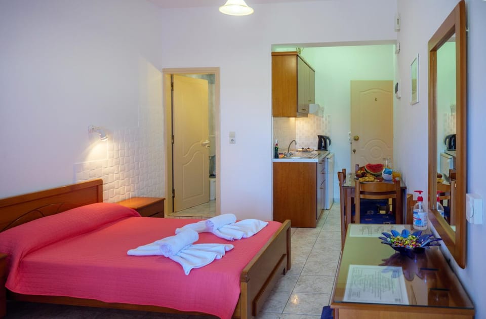 Studios Eftihia Apartment in Crete