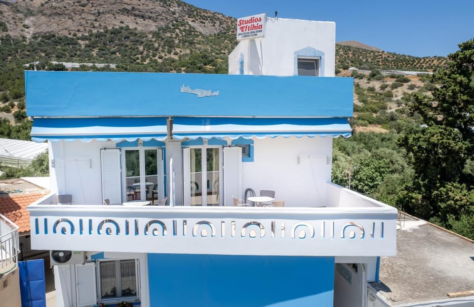 Studios Eftihia Apartment in Crete