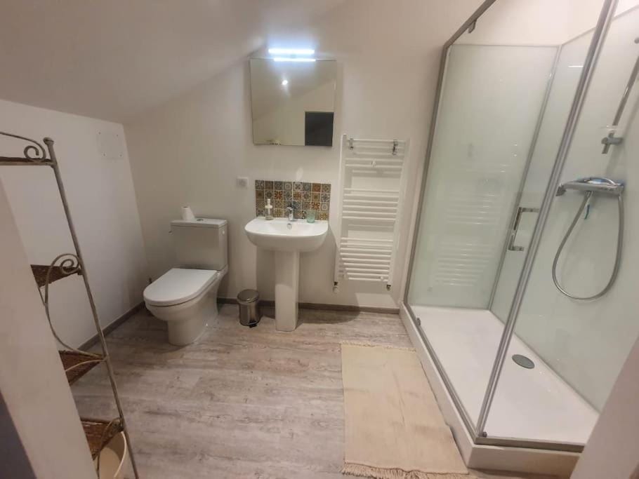 studio3 spacieux 1à4 pers Apartment in Jura