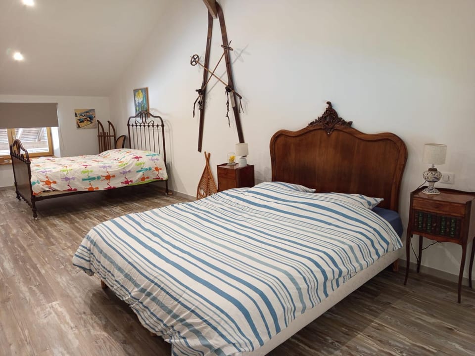studio3 spacieux 1à4 pers Apartment in Jura