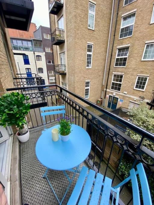 Sanctuary by the Shard Apartment in London Borough of Southwark