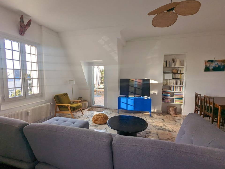 Library, TV and multimedia, Living room