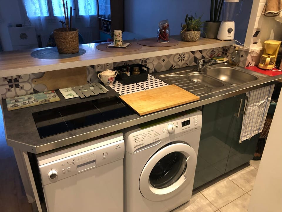dishwasher, stove