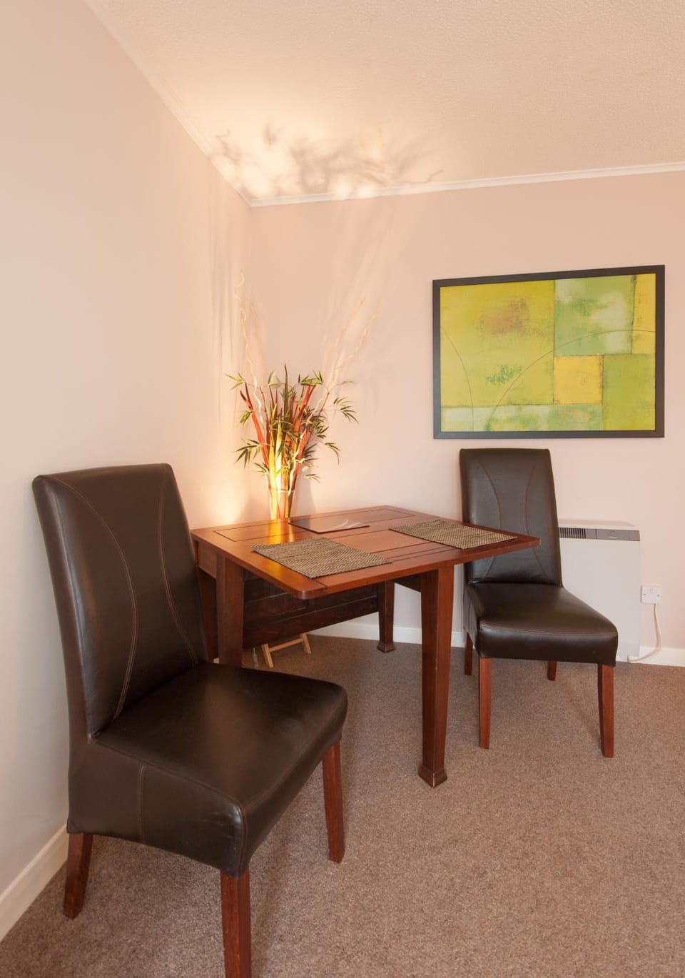 Living room, Decorative detail, Seating area, Dining area