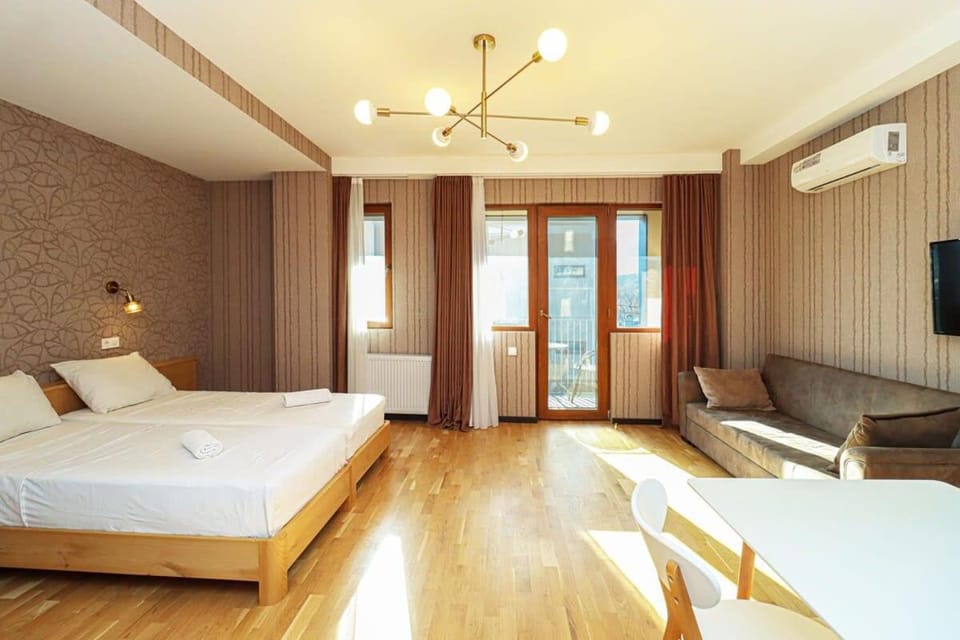 Stylish Apartment In Old-Tbilisi- By Wehost House in Tbilisi, Georgia