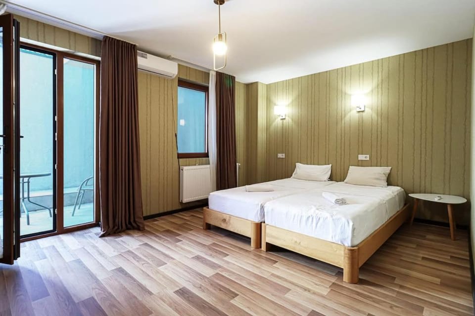 Stylish Studio in Old Tbilisi- By Wehost House in Tbilisi, Georgia
