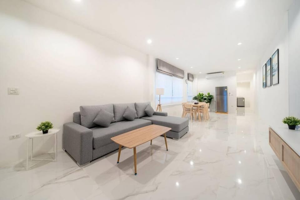 2BR townhome 300M walk to kata beach Fully equipped Apartment in Rawai