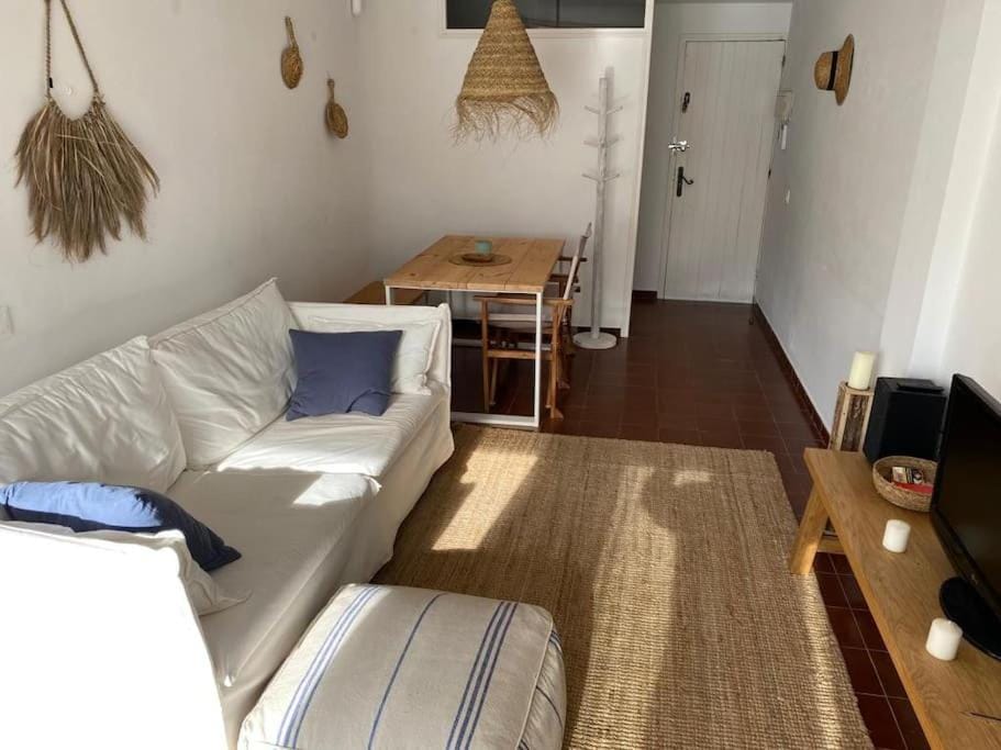 Costa Brava Beach House Apartment in Baix Empordà