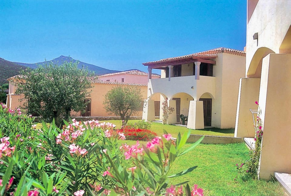 Property building, Garden view