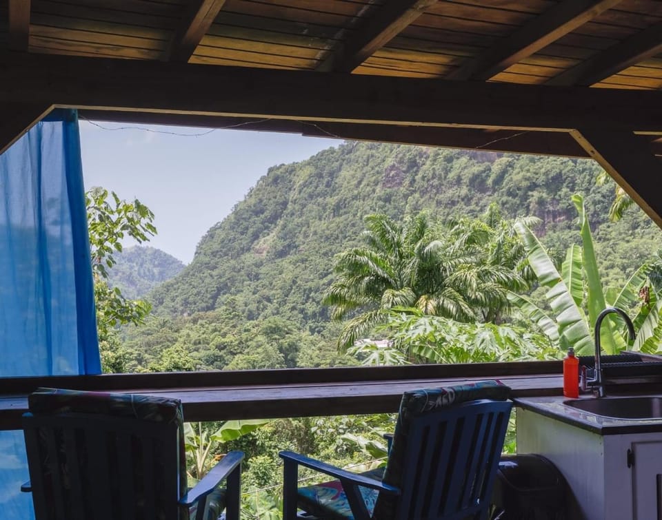 Balcony/Terrace, Kitchen or kitchenette, Mountain view