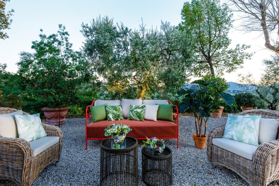 Villa Amore, a Romantic Hilltop Farmhouse in Lucca Villa in Lucca