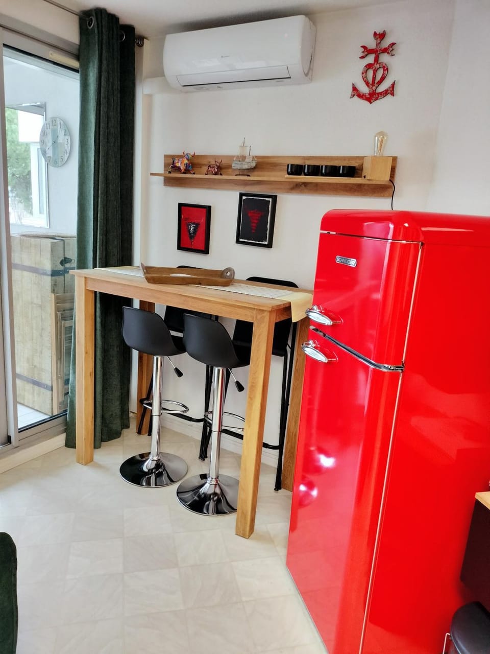 Dining area, air conditioner